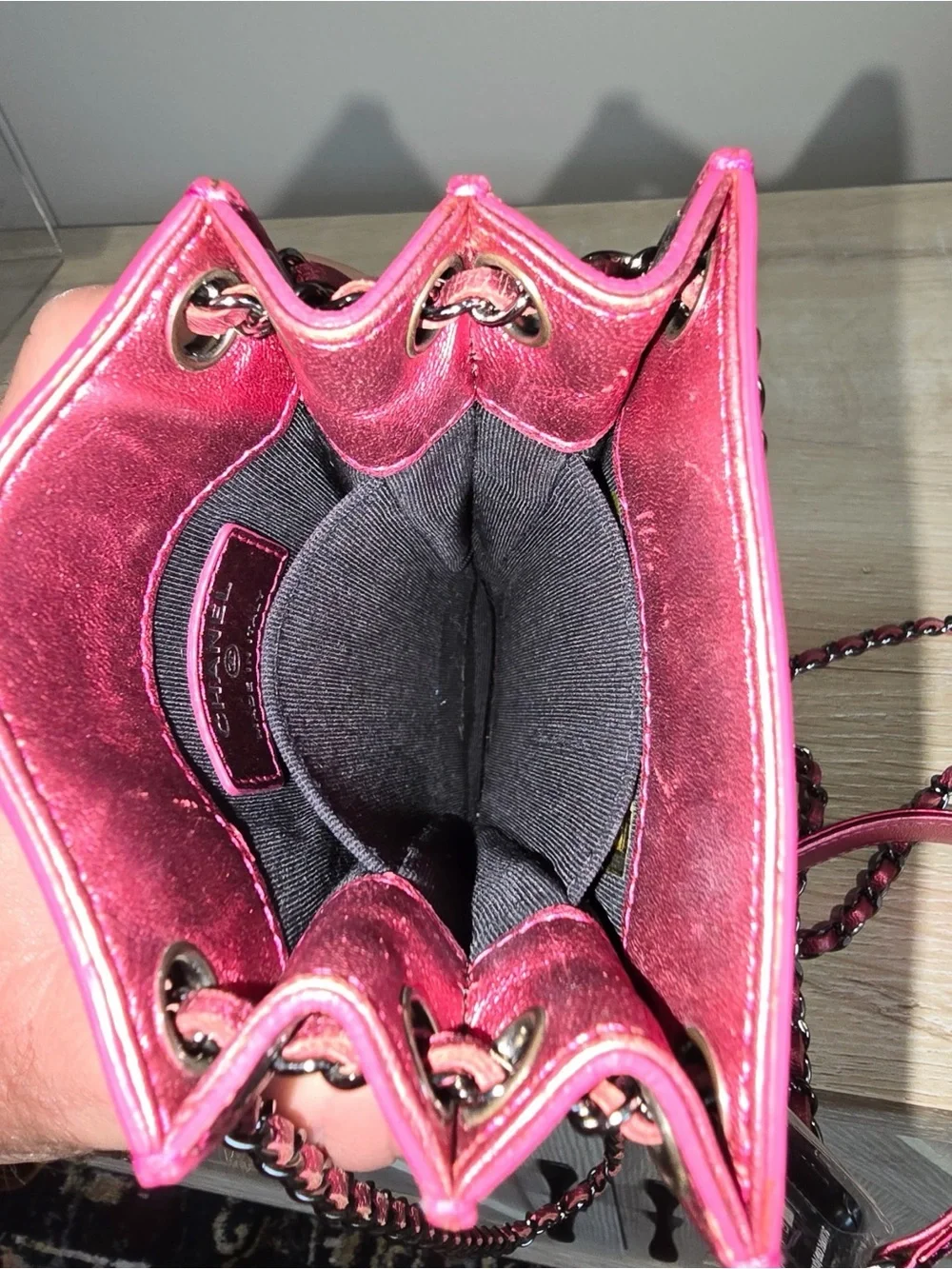 CHANEL Fuchsia Patent Leather CC Phone Crossbody with Chain Strap